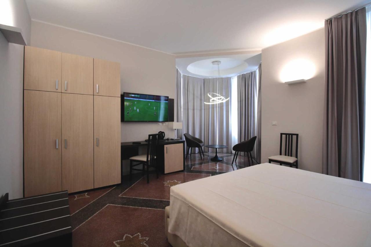 Vittoria Hotel Genoa